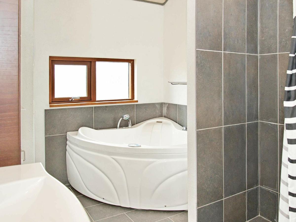 8 Person Holiday Home In Ulfborg Thorsminde Екстериор снимка